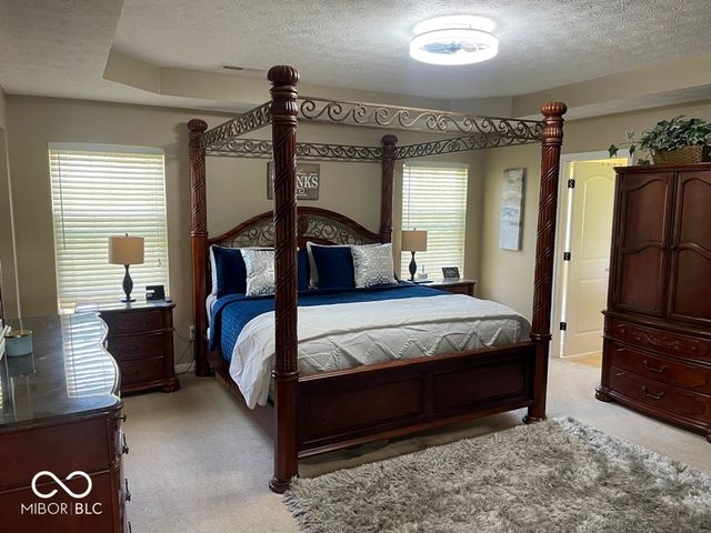 11652 High Grass Drive, Indianapolis, IN 46235