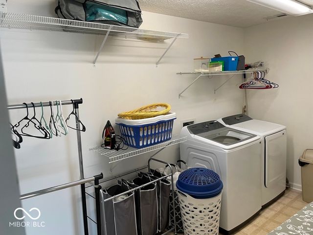 11652 High Grass Drive, Indianapolis, IN 46235