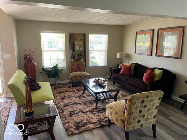 11652 High Grass Drive, Indianapolis, IN 46235