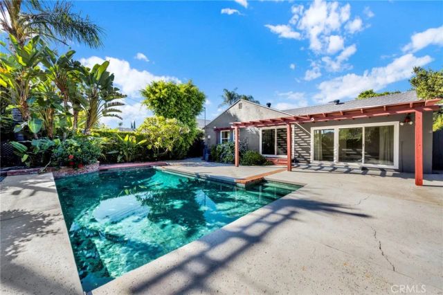 13916 Cohasset Street, Van Nuys, CA 91405