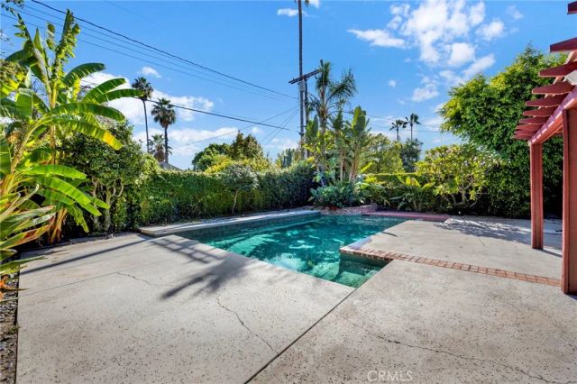13916 Cohasset Street, Van Nuys, CA 91405