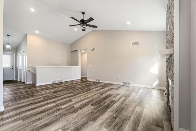 2075 Willow RUN, Reedsburg, WI 53959