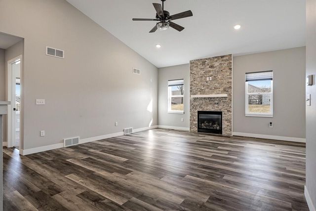 2075 Willow RUN, Reedsburg, WI 53959