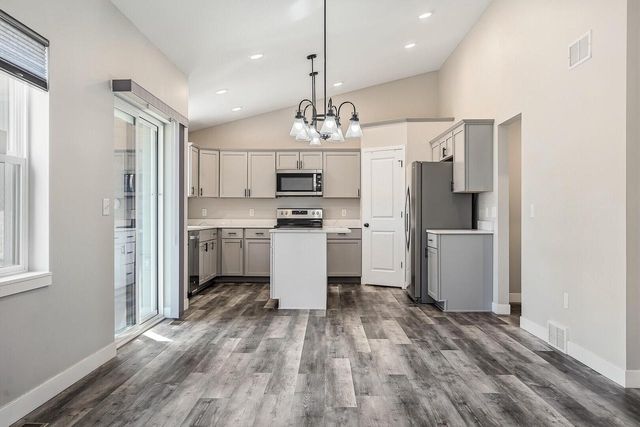 2075 Willow RUN, Reedsburg, WI 53959