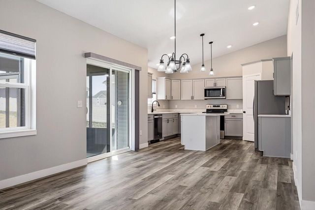 2075 Willow RUN, Reedsburg, WI 53959