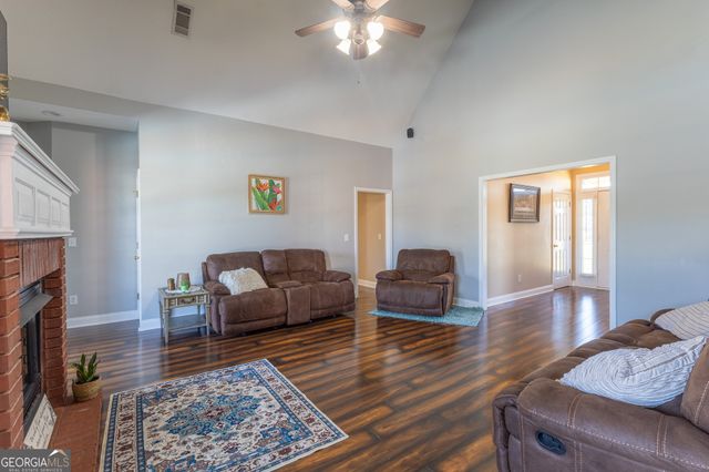 110 Westward Point, Kathleen, GA 31047