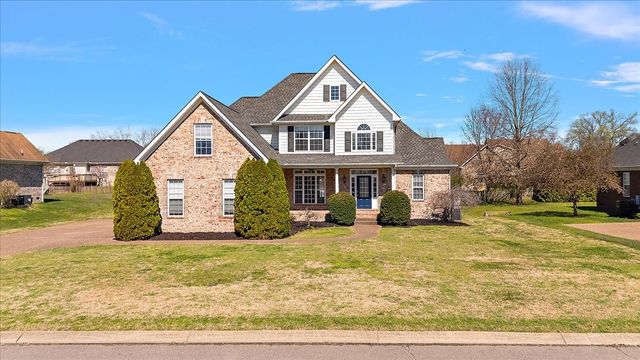 1040 Pittman Dr, Gallatin, TN 37066