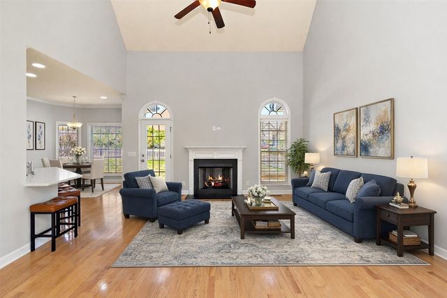 1040 Pittman Dr, Gallatin, TN 37066