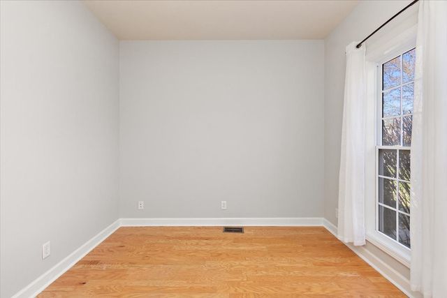 1040 Pittman Dr, Gallatin, TN 37066