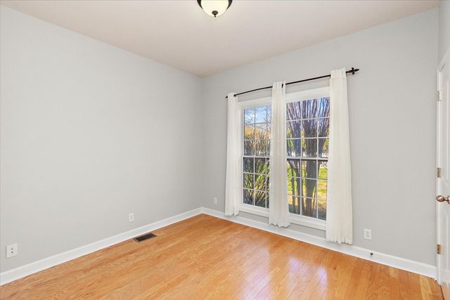 1040 Pittman Dr, Gallatin, TN 37066