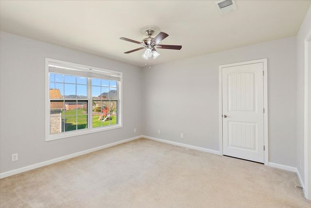 1040 Pittman Dr, Gallatin, TN 37066