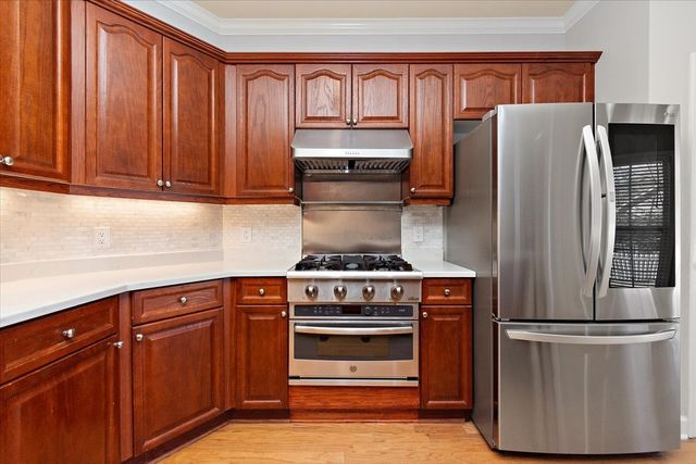 1040 Pittman Dr, Gallatin, TN 37066