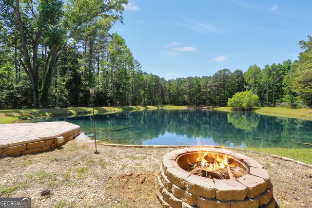 2714 Weems Road, Molena, GA 30258