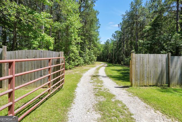 2714 Weems Road, Molena, GA 30258