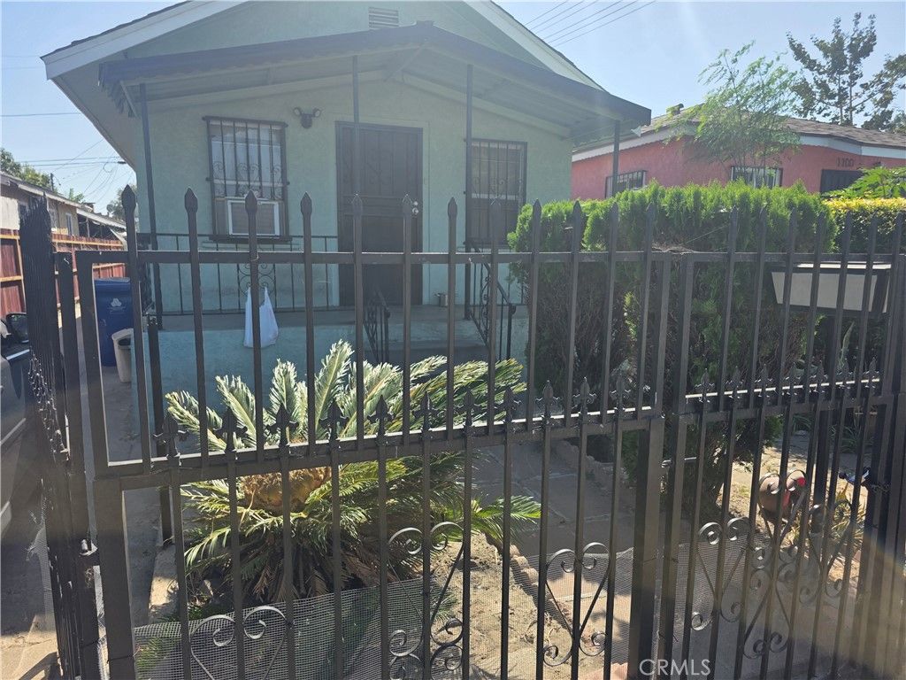 1104 E 102nd, Los Angeles, CA 90002 — exterior