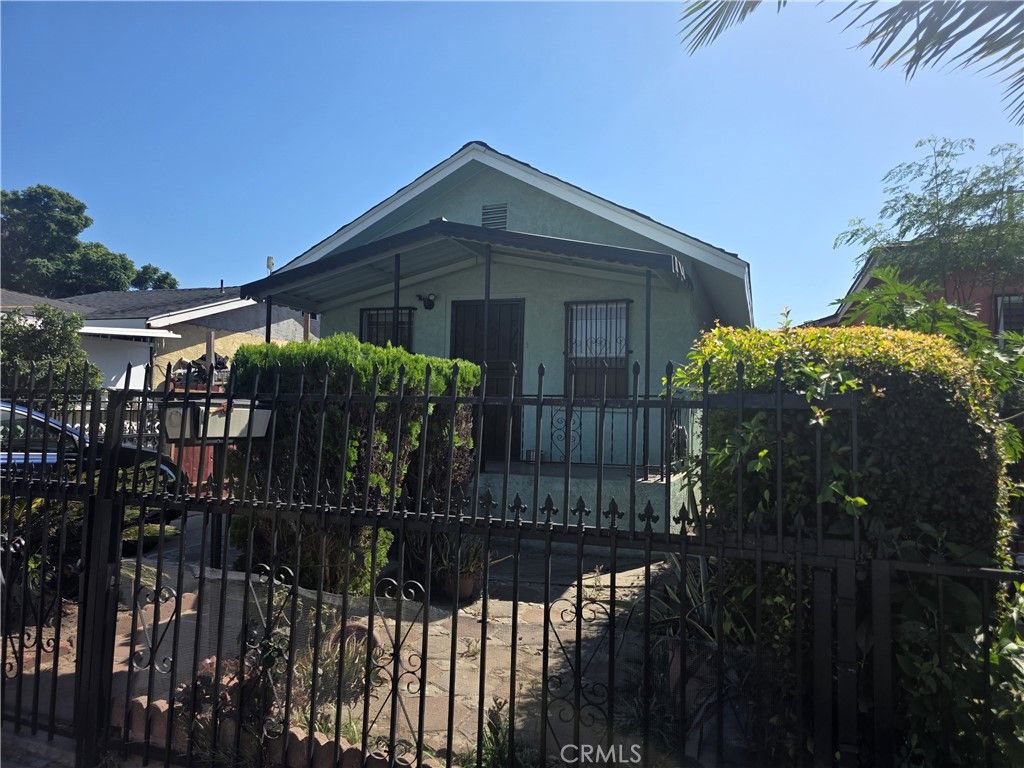 1104 E 102nd, Los Angeles, CA 90002 — photo 3