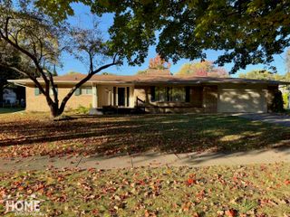 1203 Clearview Drive, Flushing, MI 48433