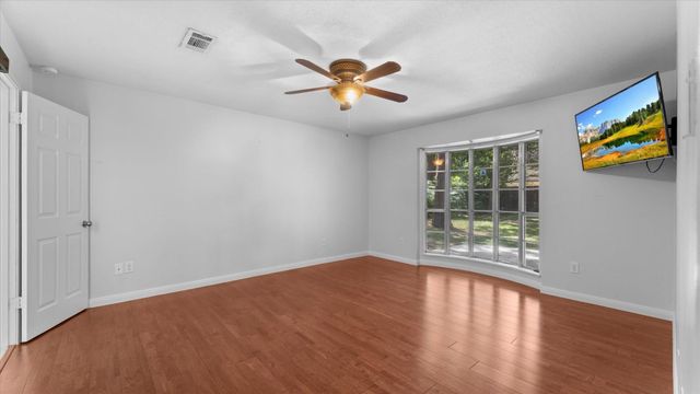 2022 Grove Lake Drive, Houston, TX 77339