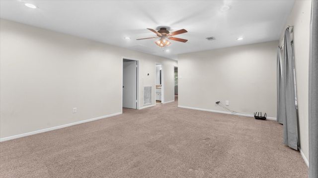 2022 Grove Lake Drive, Houston, TX 77339