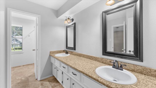 2022 Grove Lake Drive, Houston, TX 77339