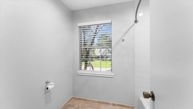 2022 Grove Lake Drive, Houston, TX 77339