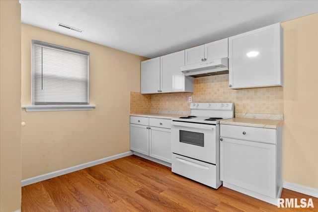 2941 HOOVER Street, Springfield, IL 62703