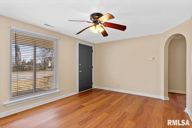 2941 HOOVER Street, Springfield, IL 62703