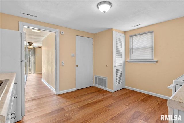 2941 HOOVER Street, Springfield, IL 62703