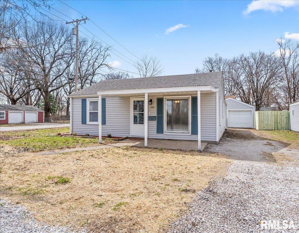 2941 HOOVER Street, Springfield, IL 62703