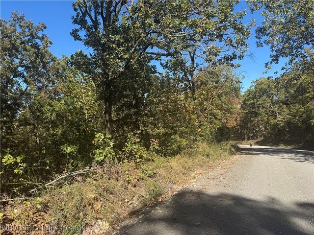 3 W 867 Road, Park Hill, OK 74451