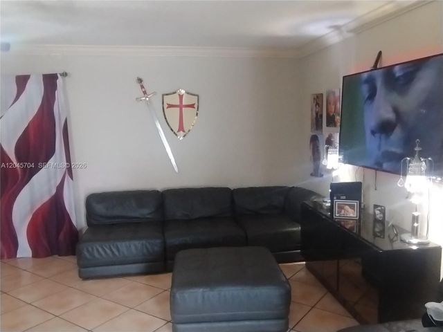 7005 W 15th Avenue, Hialeah, FL 33014