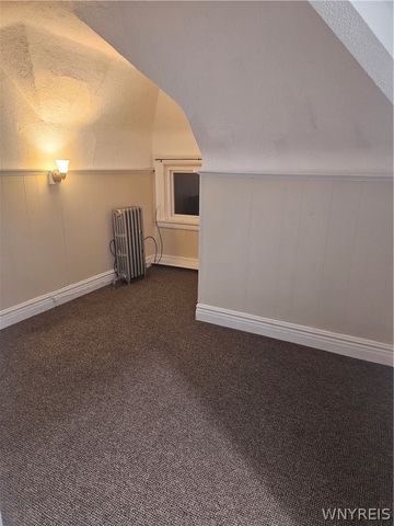 530 West Ferry Street N, Buffalo, NY 14222