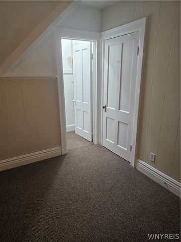 530 West Ferry Street N, Buffalo, NY 14222