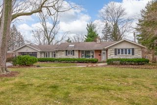921 60th Place, Downers Grove, IL 60516