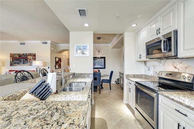 9554 Trevi CT 4726, Naples, FL 34113