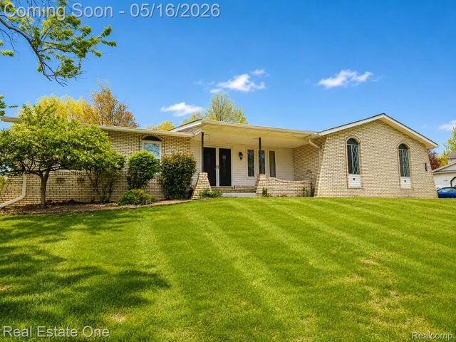 2553 Bullard Road, Hartland Township, MI 48353