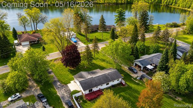 2553 Bullard Road, Hartland Township, MI 48353