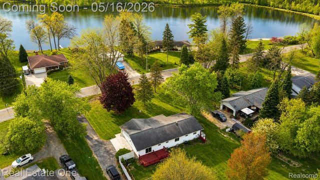 2553 Bullard Road, Hartland Township, MI 48353