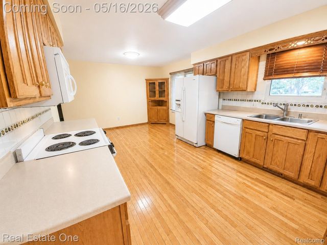 2553 Bullard Road, Hartland Township, MI 48353
