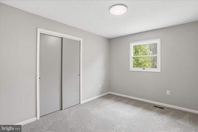 381 MELLON EAST RD, Hedgesville, WV 25427
