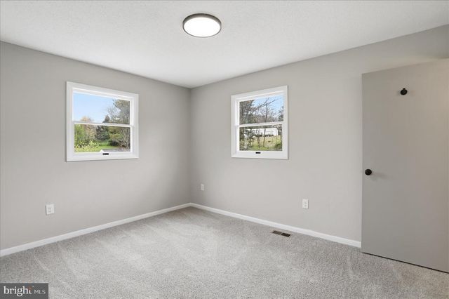 381 MELLON EAST RD, Hedgesville, WV 25427