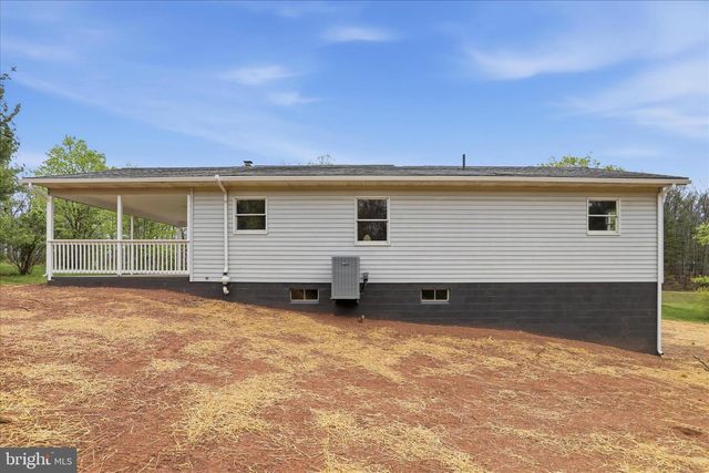 381 MELLON EAST RD, Hedgesville, WV 25427