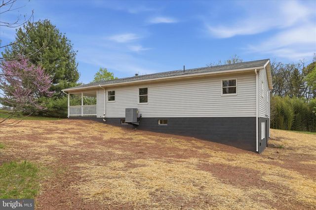 381 MELLON EAST RD, Hedgesville, WV 25427