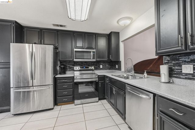 17522 Wild Oak Dr, Jamestown, CA 95327