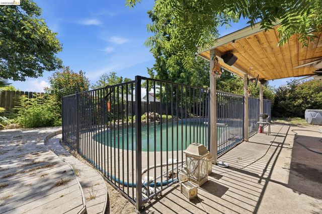 17522 Wild Oak Dr, Jamestown, CA 95327
