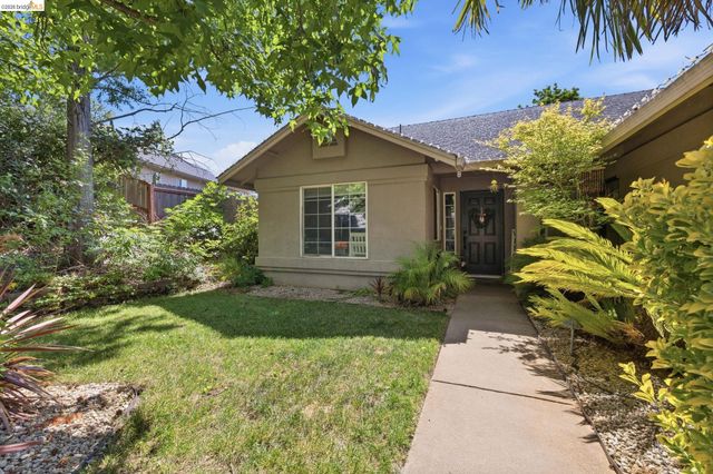 17522 Wild Oak Dr, Jamestown, CA 95327