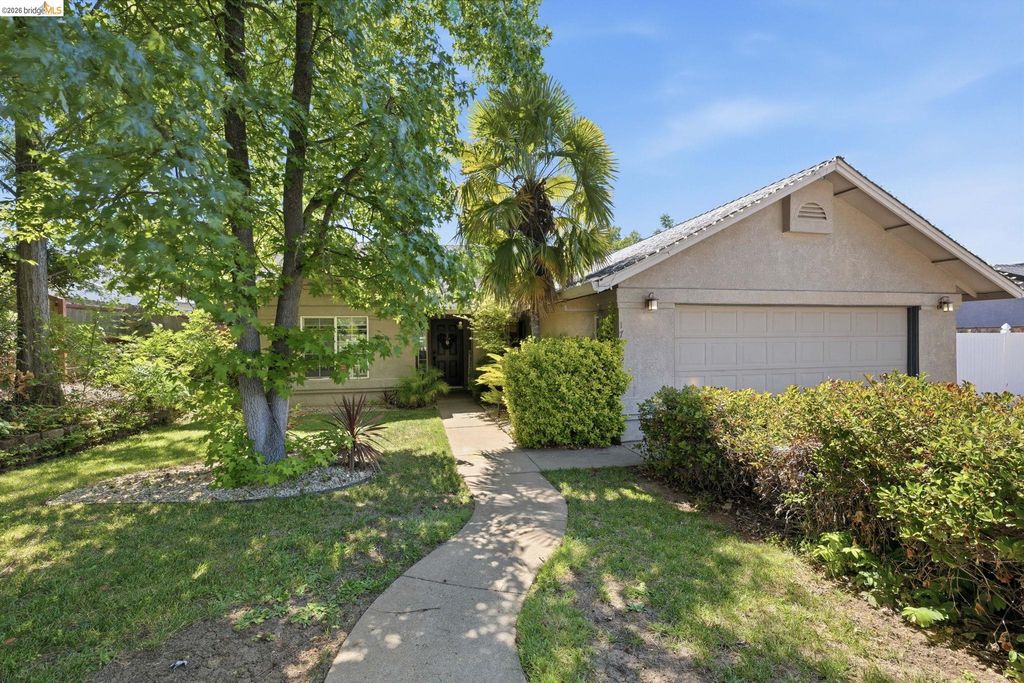 17522 Wild Oak Dr, Jamestown, CA 95327