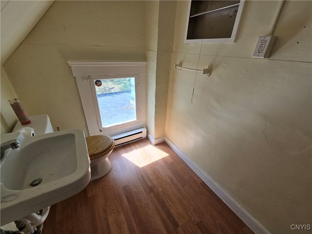 206 Lamont Avenue, Geddes, NY 13209