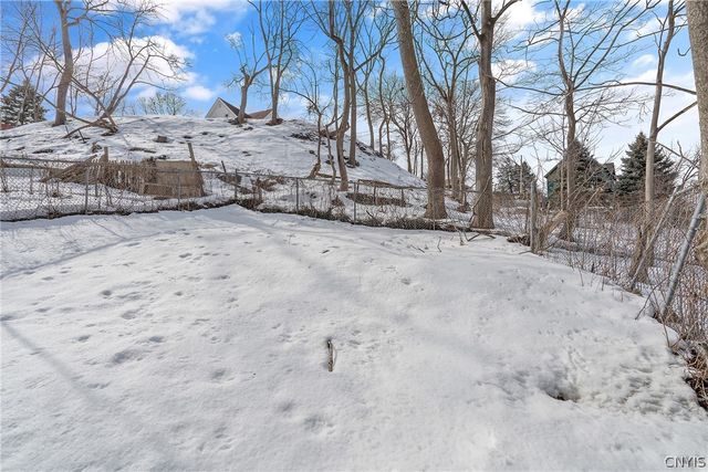 206 Lamont Avenue, Geddes, NY 13209