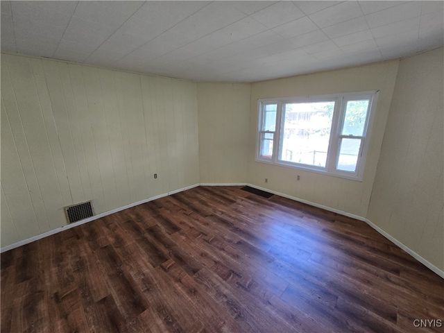 206 Lamont Avenue, Geddes, NY 13209